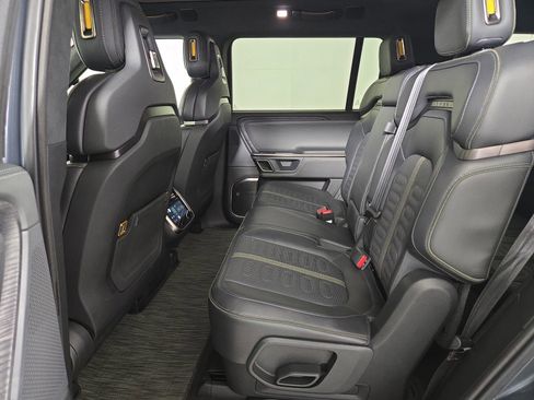 Used 2024 Rivian R1S Adventure AWD/4WD image 21