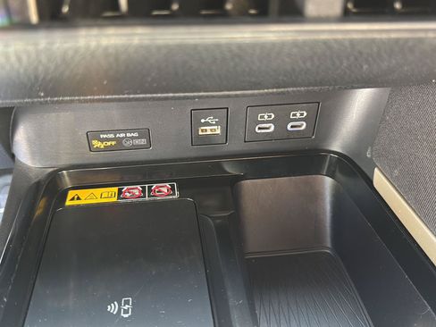 Used 2025 Toyota Camry LE w/ Convenience Package AWD/4WD image 35