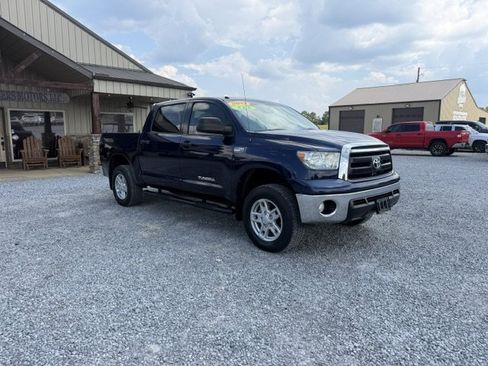 Used 2012 Toyota Tundra 4x4 CrewMax w/ Tow Pkg image 6