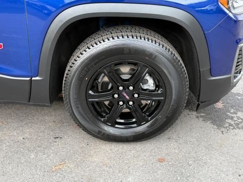 Used 2023 GMC Acadia AT4 w/ Technology Package image 12