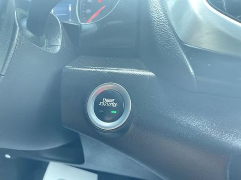 Certified 2024 GMC Terrain SLE w/ Driver Convenience Package FWD image 16