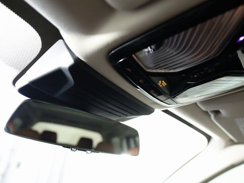 Used 2023 BMW X7 xDrive40i w/ Executive Package image 38