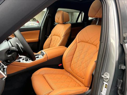 New 2026 BMW X6 xDrive40i image 9