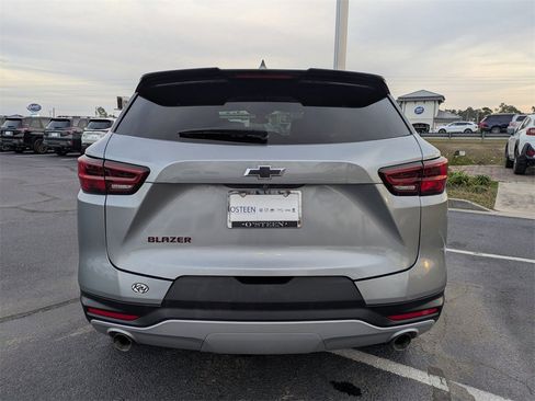 Used 2024 Chevrolet Blazer LT w/ Redline Edition image 6