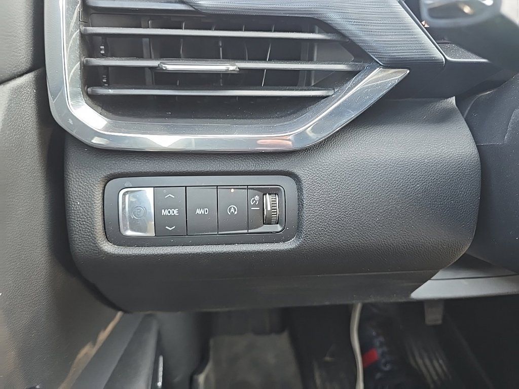 Used 2024 GMC Acadia Elevation w/ Trailering Package AWD/4WD image 25