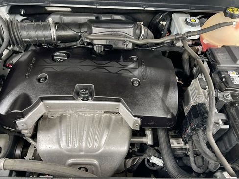 Used 2019 Chevrolet Blazer LT image 24