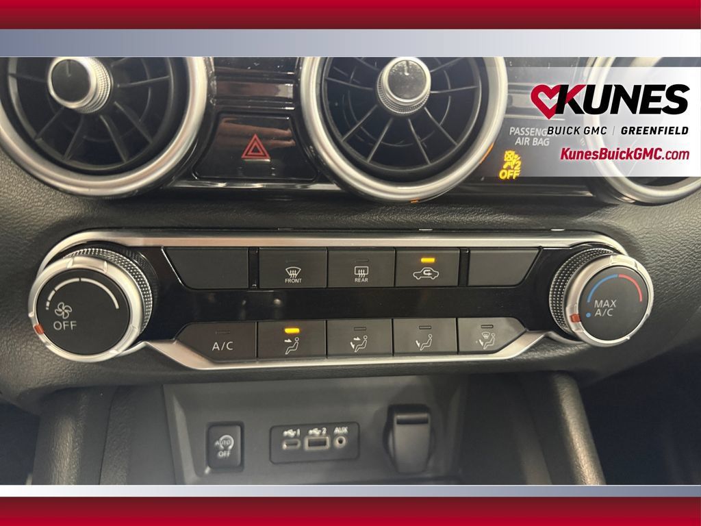 Used 2024 Nissan Sentra SV FWD image 22