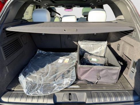 New 2026 Land Rover Range Rover Sport SE AWD/4WD image 19