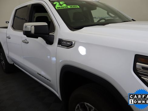 Used 2025 GMC Sierra 1500 SLT AWD/4WD image 4