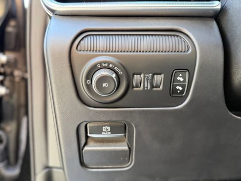 Used 2024 Jeep Grand Wagoneer Series II Obsidian w/ Quick Order Packagew 28T AWD/4WD image 24