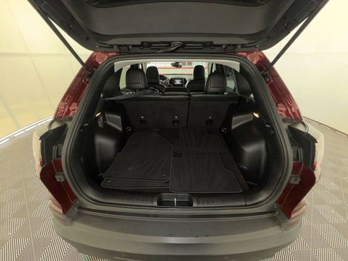 Used 2021 Jeep Cherokee Latitude Lux image 24