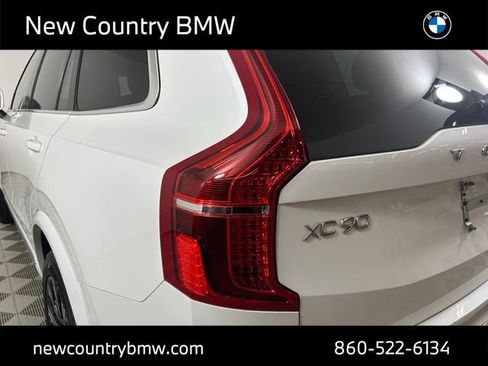 Used 2023 Volvo XC90 B6 Plus AWD/4WD image 32