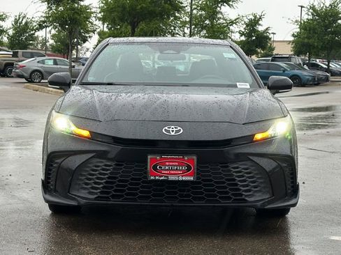 Certified 2025 Toyota Camry SE image 2
