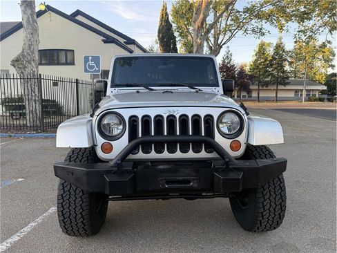 Used 2007 Jeep Wrangler Sahara w/ Dual Top Group image 8