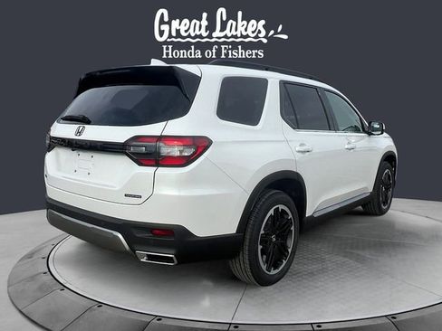 New 2026 Honda Pilot Touring image 5