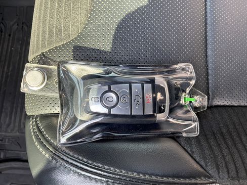 Used 2023 Ford F150 Raptor w/ Raptor Carbon Fiber Package image 36