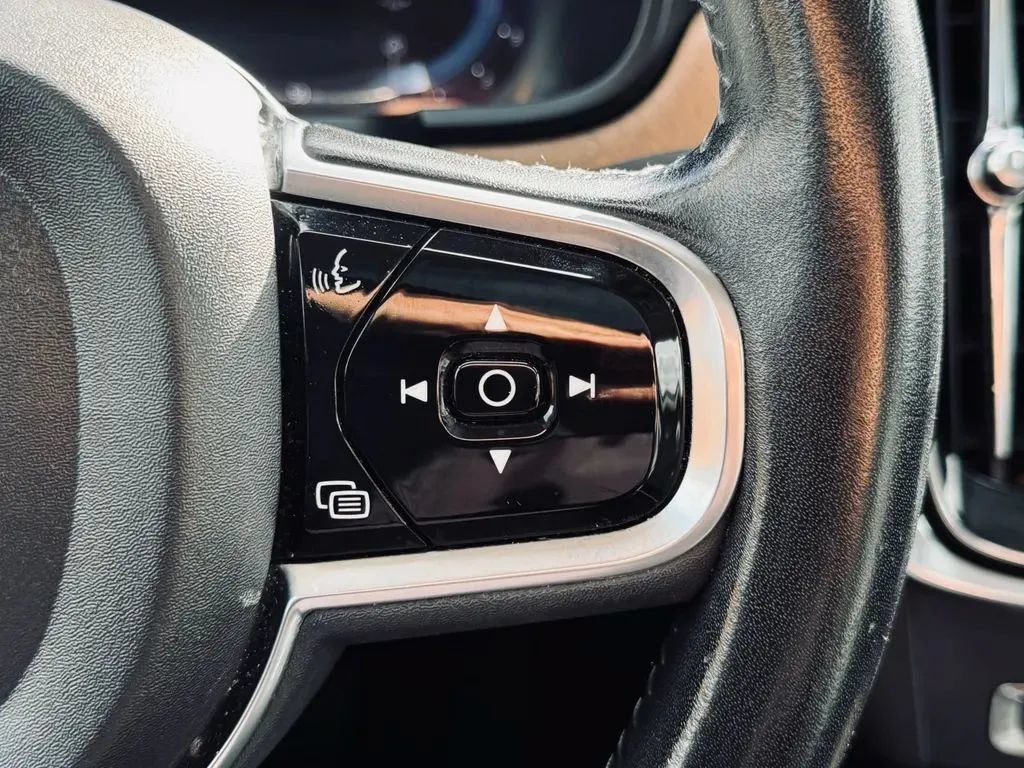 Used 2023 Volvo S90 B6 Plus AWD/4WD image 20