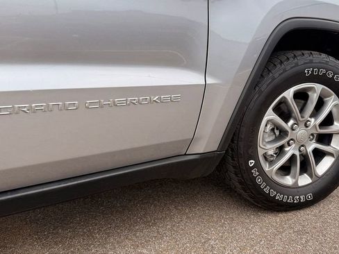Used 2015 Jeep Grand Cherokee Limited AWD/4WD image 2