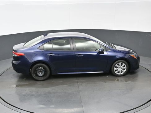 Used 2023 Toyota Corolla LE image 39