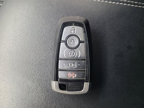 Used 2017 Ford Edge Titanium w/ Equipment Group 301A image 32