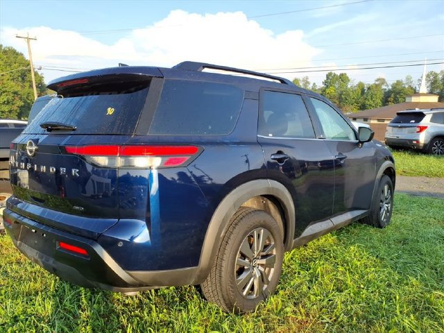 Used 2026 Nissan Pathfinder SV AWD/4WD image 6