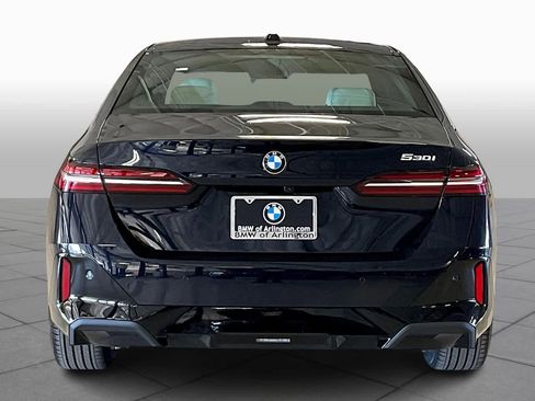 Certified 2025 BMW 530i 530i w/ M Sport Package image 4