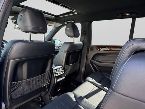 Used 2019 Mercedes-Benz GLS 450 4MATIC image 26