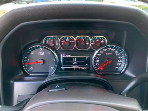 Used 2018 Chevrolet Silverado 1500 LT w/ All Star Edition RWD image 24