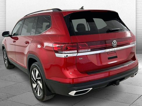 Used 2024 Volkswagen Atlas SE image 4