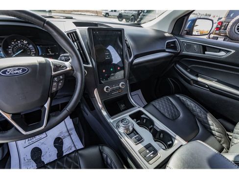 Used 2024 Ford Edge Titanium image 15