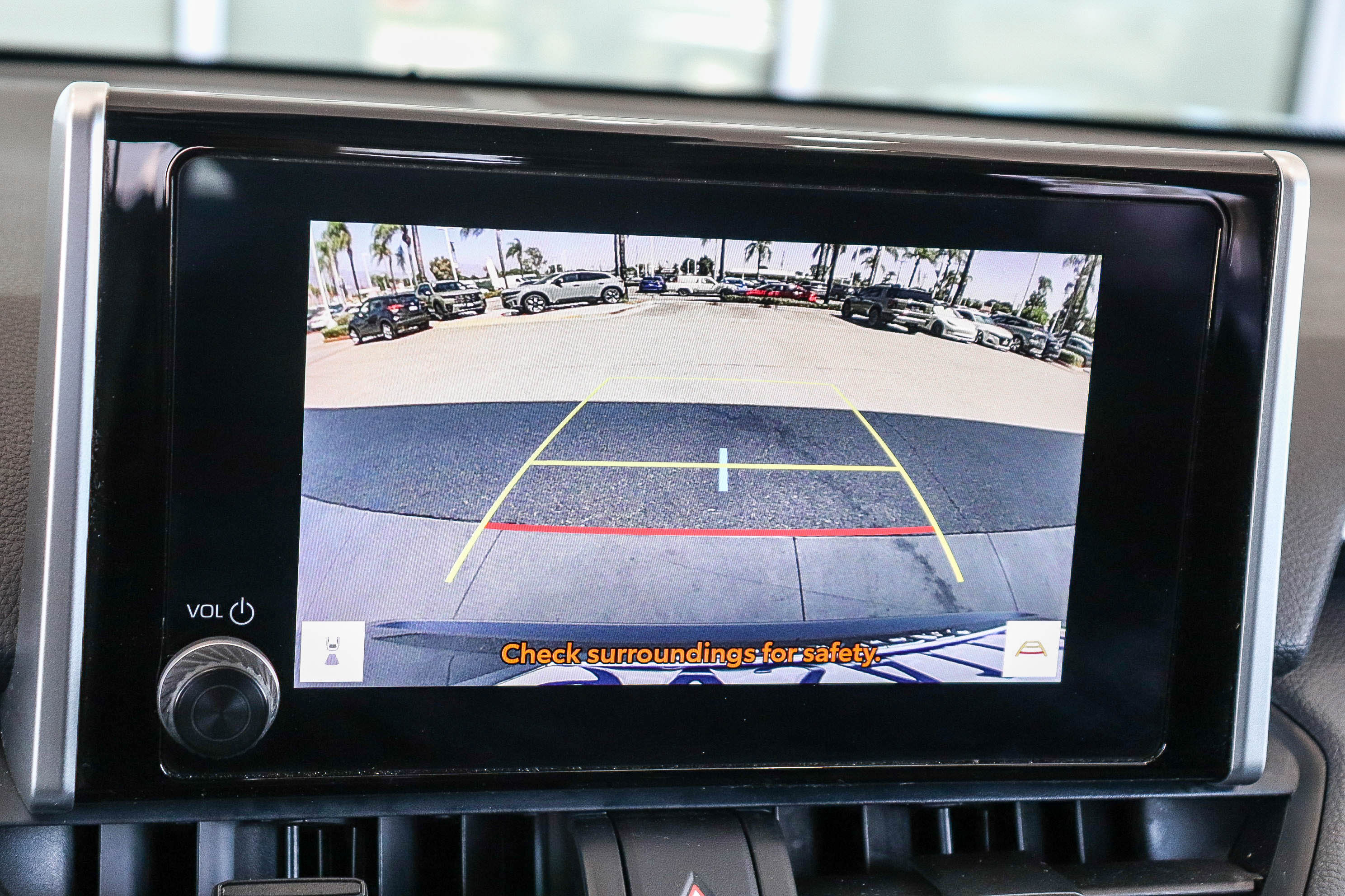 Used 2025 Toyota RAV4 LE AWD/4WD image 25