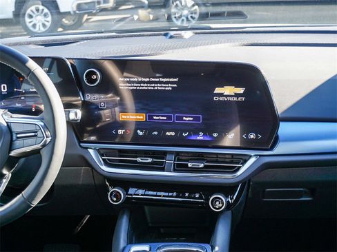 New 2026 Chevrolet Equinox EV LT image 15