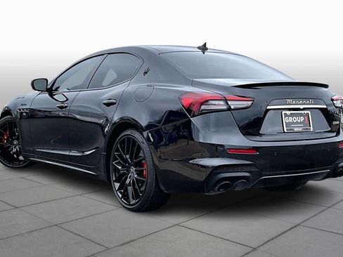 Used 2022 Maserati Ghibli Modena image 11