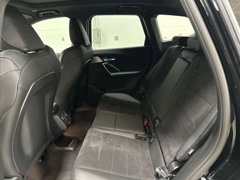 Used 2025 BMW X1 xDrive28i w/ Technology Package image 31