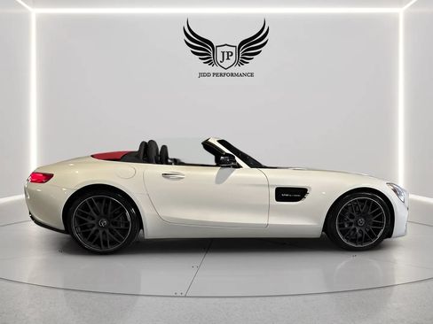 Used 2018 Mercedes-Benz AMG GT Roadster image 16