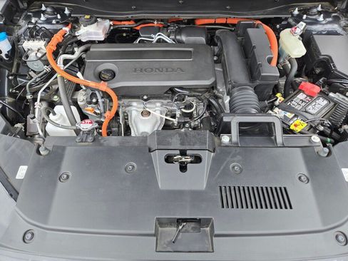 Certified 2025 Honda CR-V Sport-L image 9