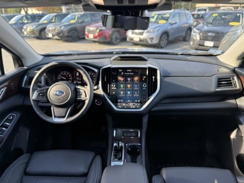 Used 2025 Subaru Ascent Touring image 14