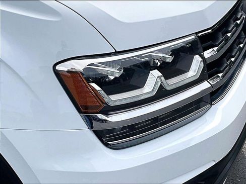 Used 2019 Volkswagen Atlas SE w/ Towing Package AWD/4WD image 32