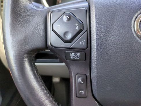 Used 2018 Toyota Sequoia Platinum AWD/4WD image 26