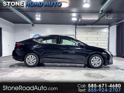 Used 2019 Hyundai Elantra SE w/ Cargo Package