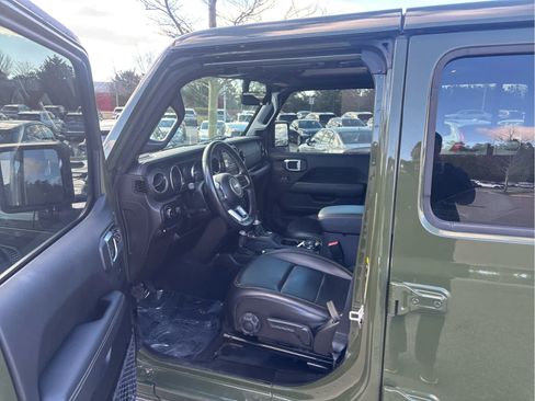 Used 2023 Jeep Wrangler Unlimited Sahara w/ Cold Weather Group AWD/4WD image 19