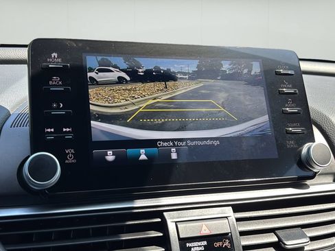Used 2022 Honda Accord Sport image 27