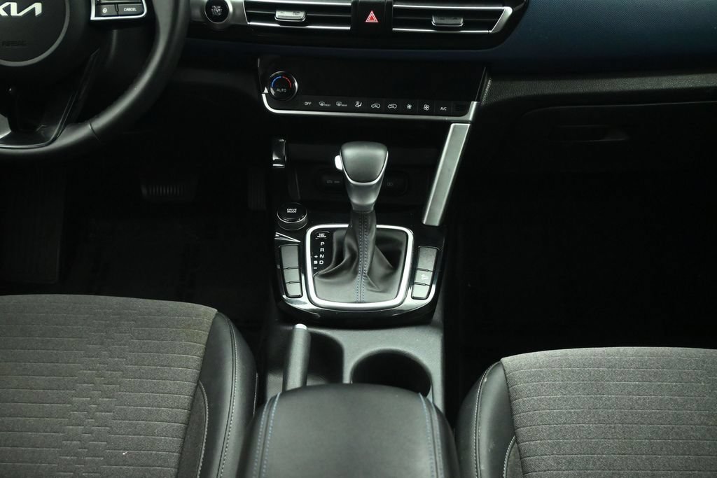 Certified 2022 Kia Seltos S FWD image 37