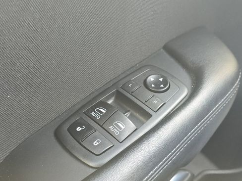 Used 2020 Dodge Challenger SXT w/ Blacktop Package image 14