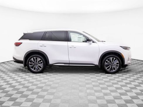 Certified 2026 INFINITI QX60 Luxe w/ Cargo Package AWD/4WD image 7
