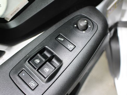 Used 2025 RAM ProMaster 2500 w/ Convenience Group FWD image 6