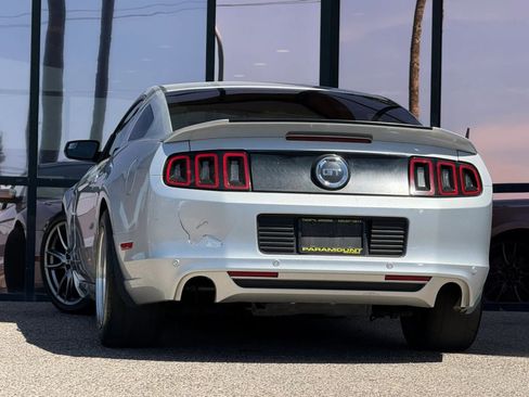 Used 2013 Ford Mustang GT Premium w/ Brembo Brake Pkg image 8