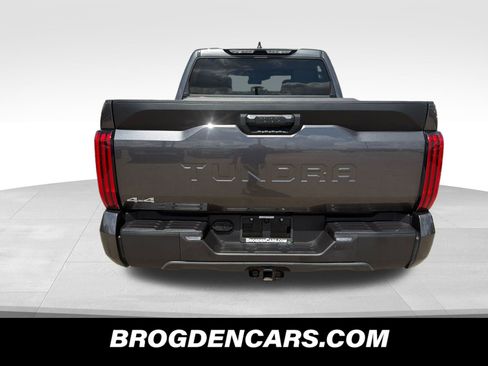 Used 2025 Toyota Tundra SR5 w/ SR5 Premium Package AWD/4WD image 7