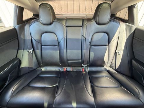 Used 2020 Tesla Model 3 Standard Range Plus image 13