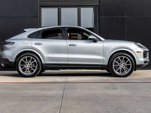 Certified 2026 Porsche Cayenne Coupe AWD/4WD image 12